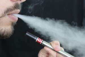 a male vaping can by helped with hypnotherapy.