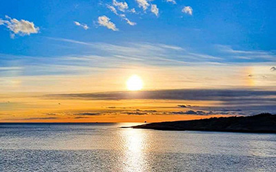Sunset featured image by Farhan_8 from Pixabay.